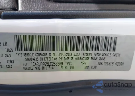 2020 Jeep Grand Cherokee North Edition 4X4 из США, поврежденный, VIN 1C4RJFAG5LC258309